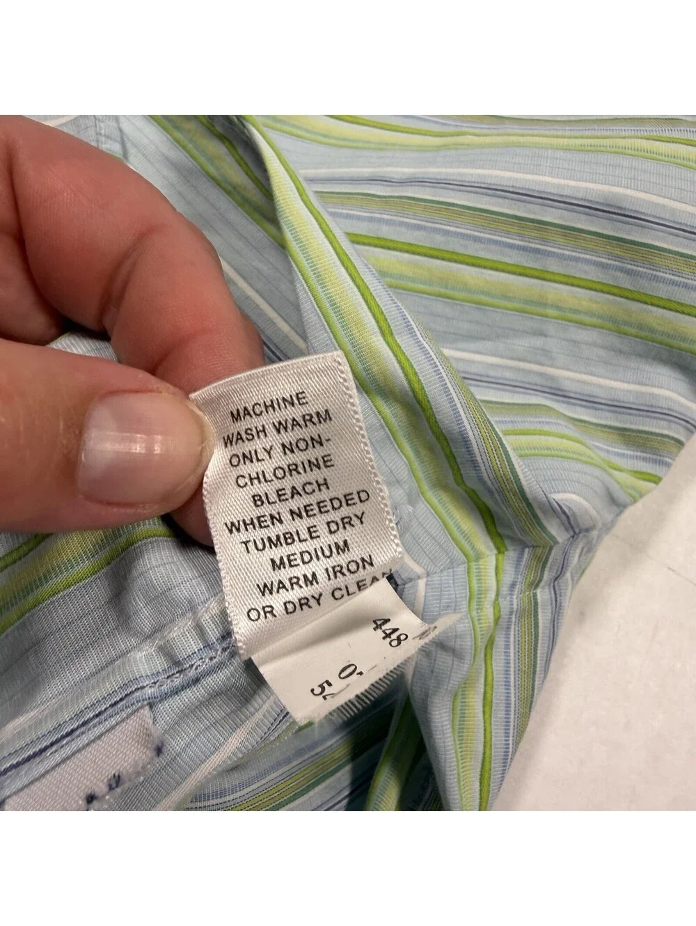 Banana Republic Slim Fit Men’s L Blue Green White Striped Cotton Button-Up
